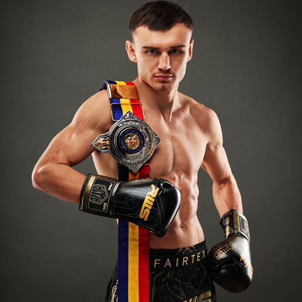 Khomutov Stops Award Kazimba in Fifth Round to Win Interim Rajadamnern Title